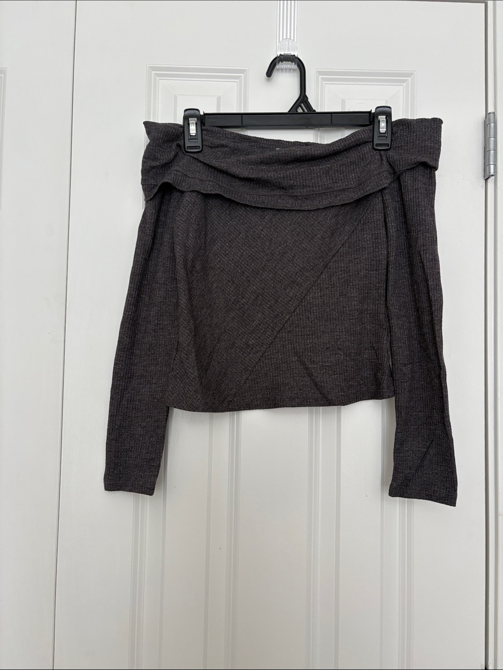 Off-Shoulder Knit Long Sleeve in Charcoal Gray